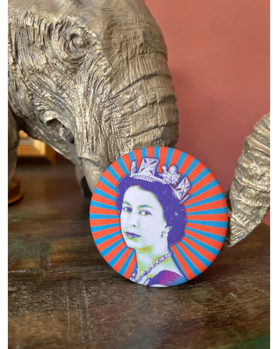 Badge Queen Elizabeth 10