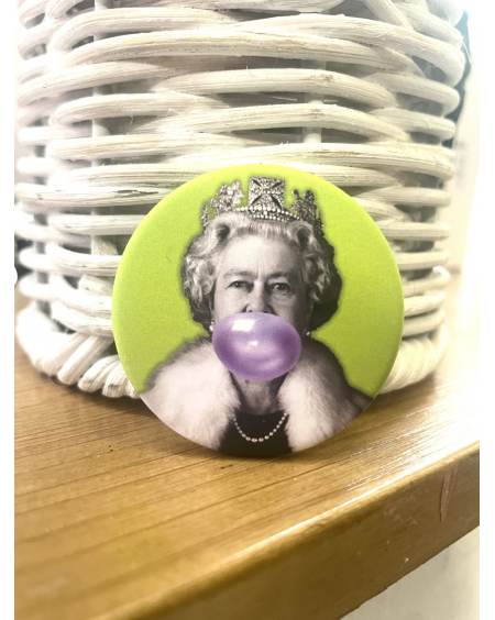 Badge Queen n°30 (45 mm)